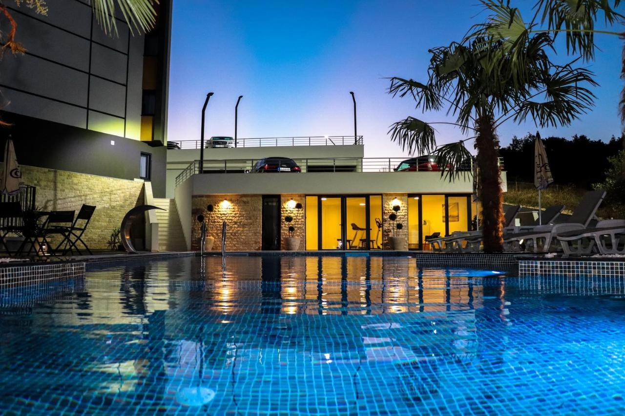 Eagles Apartments & Suites Улцинь Экстерьер фото